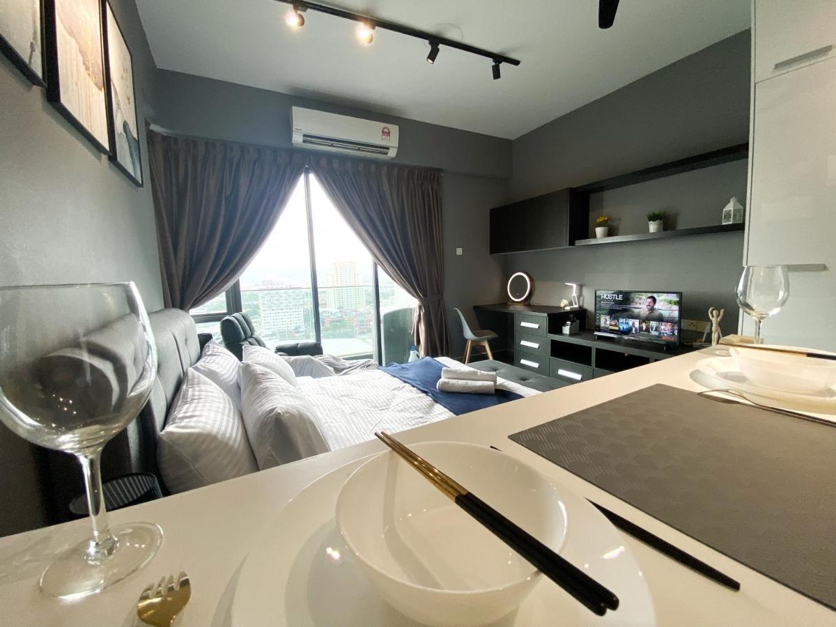 Appartement Lily & Loft - The Grand Sofo, Petaling Jaya Extérieur photo