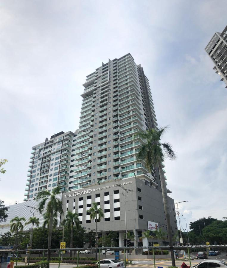Appartement Lily & Loft - The Grand Sofo, Petaling Jaya Extérieur photo
